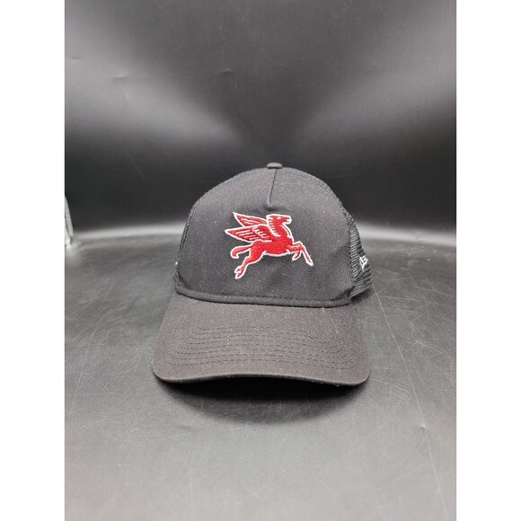 Mobil 1 Racing Black Trucker Hat Adjustable SNAPBACK Pegasus Kevin Harvick RARE - Picture 1 of 7